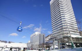 นาเอบะ ปริ้นส์ โฮเต็ล